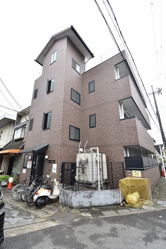 京都市伏見区竹田桶ノ井町のマンションの建物外観