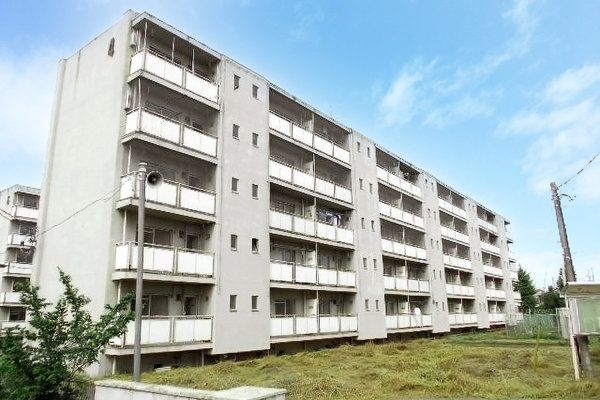 【ビレッジハウス行田4号棟の建物外観】