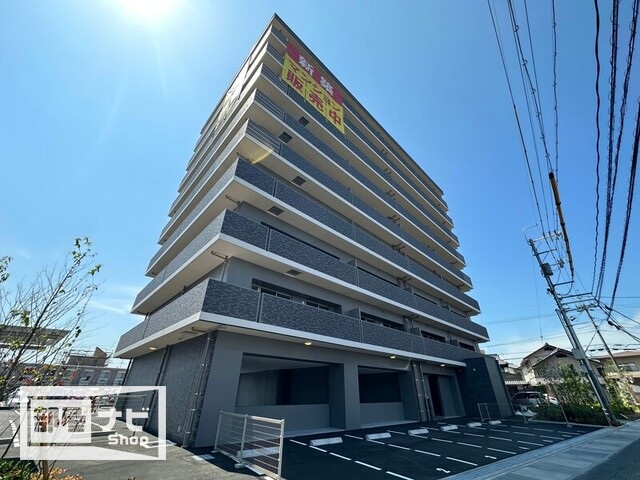 アルファスマート白楽町の建物外観