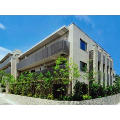 建物外観　綺麗な外観2011年築
