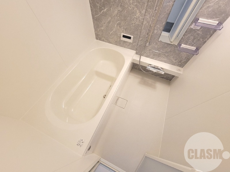 バス・シャワールーム　浴室乾燥機＆追焚機能付き広々バスルーム♪