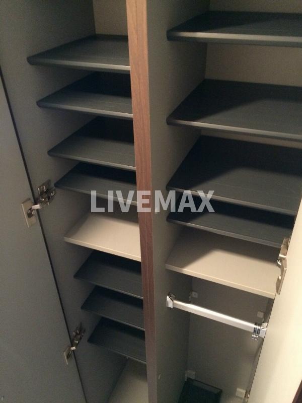 収納　シューズボックス