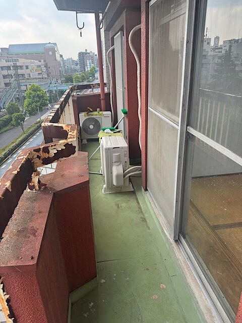 バルコニー　バルコニー