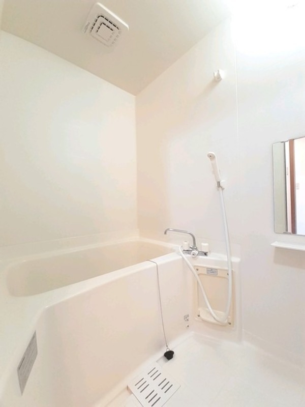 バス・シャワールーム　図面と現状に相違がある場合には現状を優先