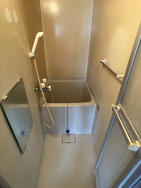 バス・シャワールーム　浴室