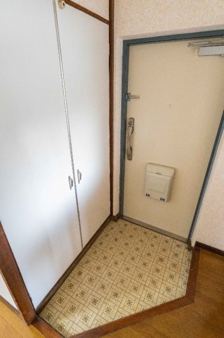 玄関　ゆったりとした玄関スペースです♪