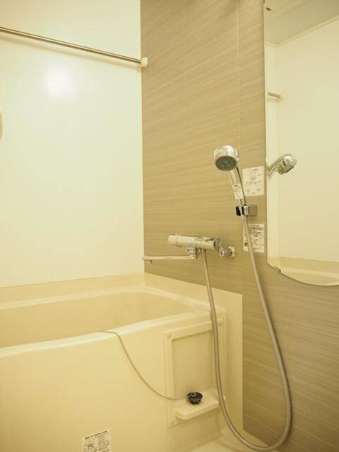 バス・シャワールーム　追い炊き機能付きです