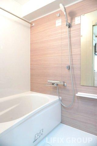 バス・シャワールーム　風呂