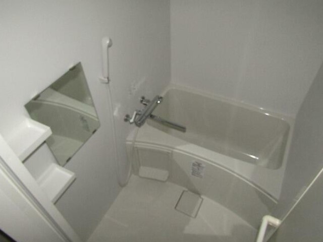 バス・シャワールーム　バスルーム