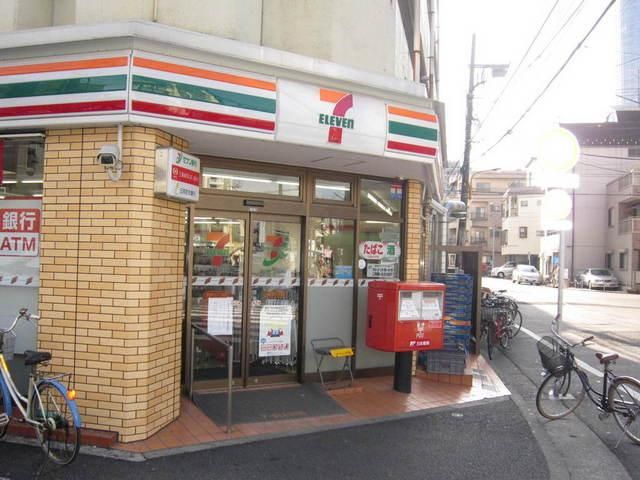 コンビニ　セブンイレブン（コンビニ）まで30m