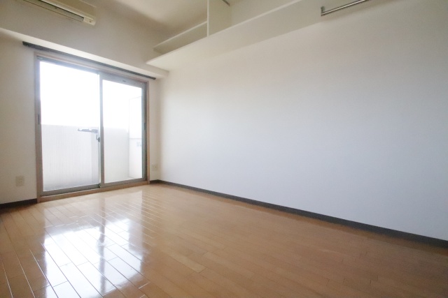 居室・リビング　※他のお部屋の参考写真です