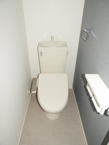トイレ　コンパクトで使いやすいトイレです