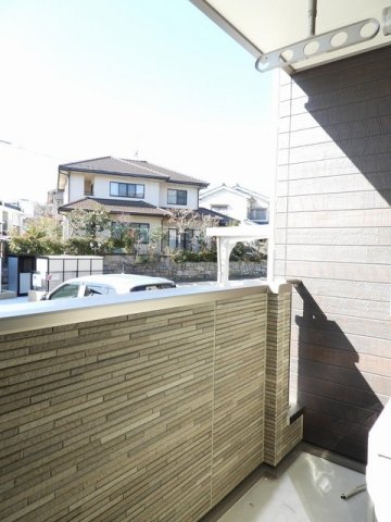 バルコニー　陽当たり良好なバルコニーです