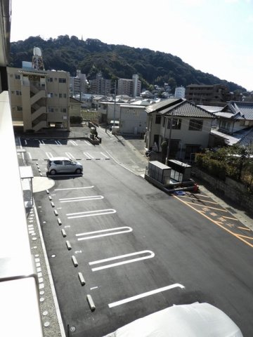 駐車場　車をお持ちの方に嬉しい駐車場付きの物件です