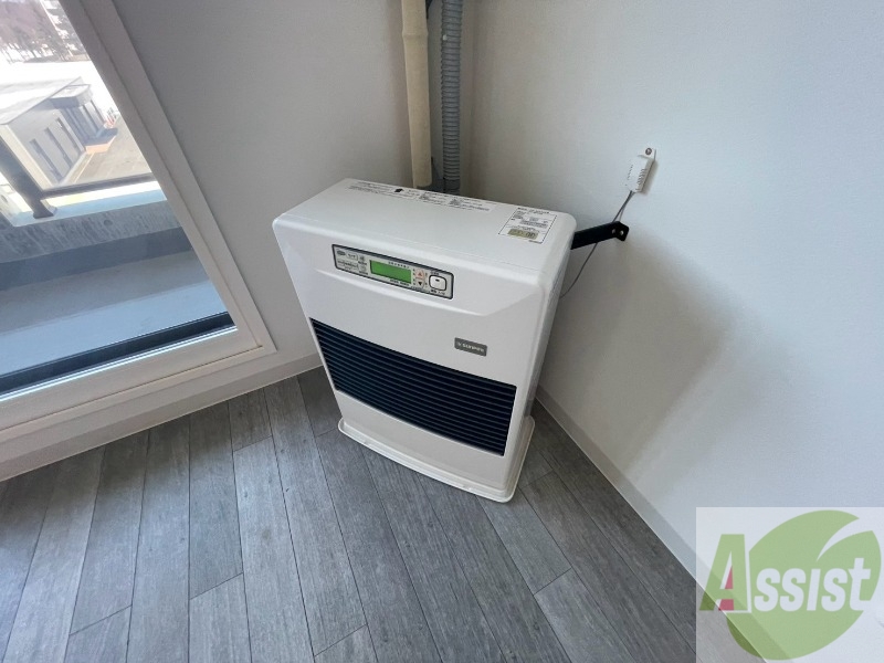 その他　ガス暖房です。寒い冬もこれで乗り切りましょう！