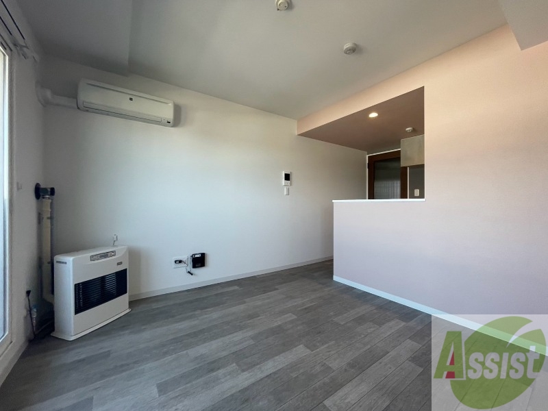 居室・リビング　広くてキレイなお部屋が広がっていて、充実した生活が送れそう。