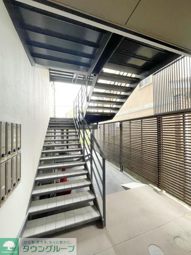 エントランス　エントランス