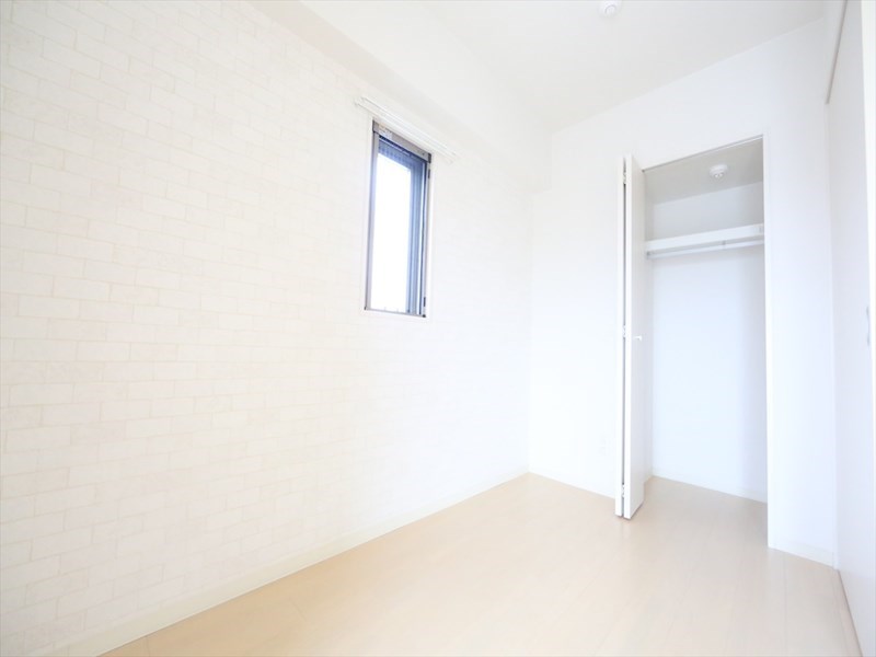 その他部屋・スペース　洋室3.3帖　クローゼット付（収納充実してます）