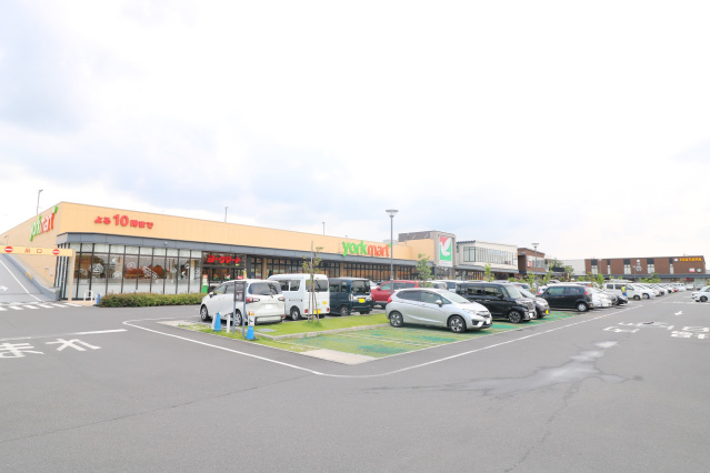 スーパー　ヨークマートハレノテラス東大宮店（スーパー）まで691m