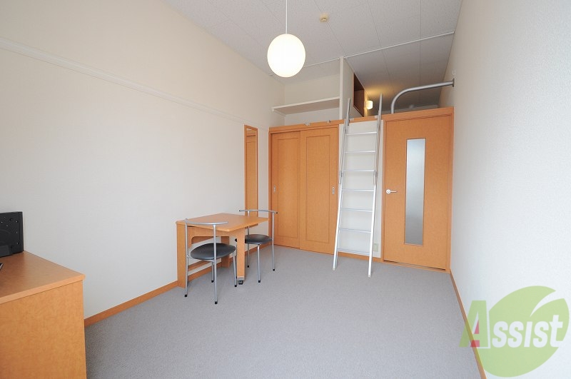 居室・リビング　間取りが反転する場合があります。