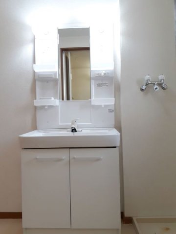 洗面設備　洗面所です