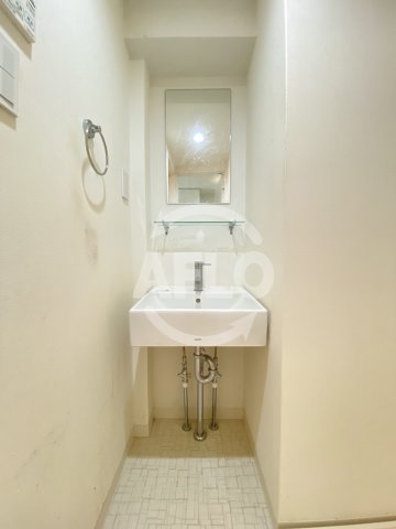 洗面設備　Primavera Nishi Shinsaibashi（プ