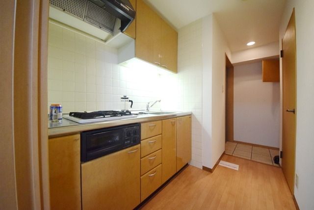 キッチン　システムキッチン完備