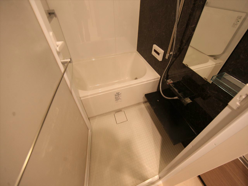 バス・シャワールーム　追い焚き　浴室暖房乾燥機　24時間換気　オートバスバスルーム