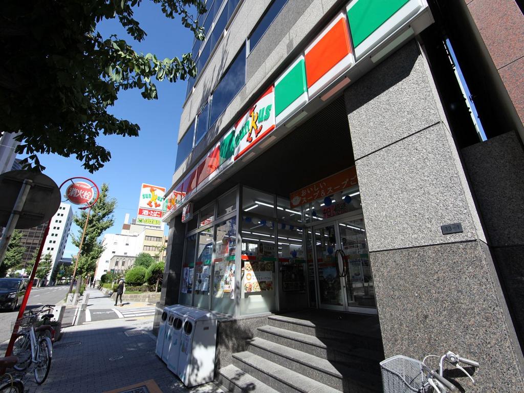 コンビニ　サンクス 丸の内３丁目店 (コンビニ)（コンビニ）まで90m