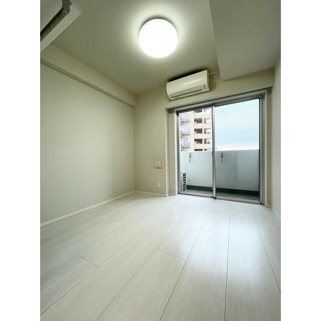 居室・リビング　※参考写真（同タイプ：別部屋）