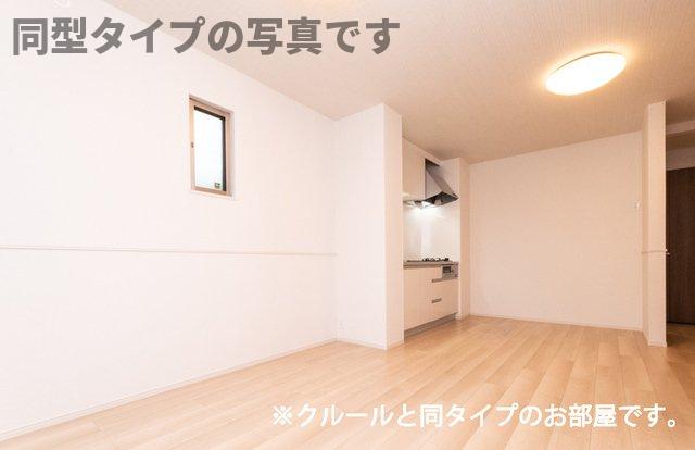 居室・リビング　こちらの居間で趣味の時間をお楽しみください