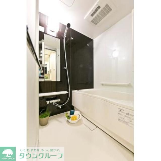バス・シャワールーム　※写真は同タイプ住戸です。