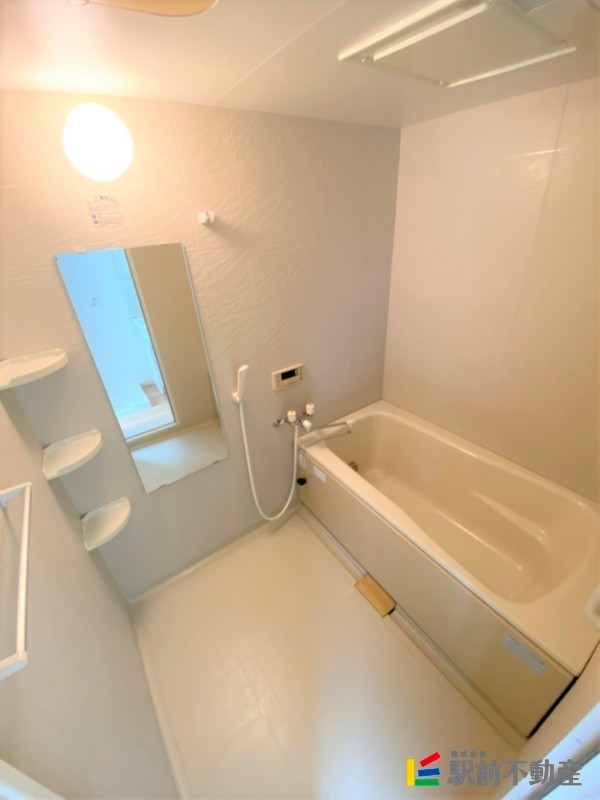 バス・シャワールーム　※同建物別部屋写真