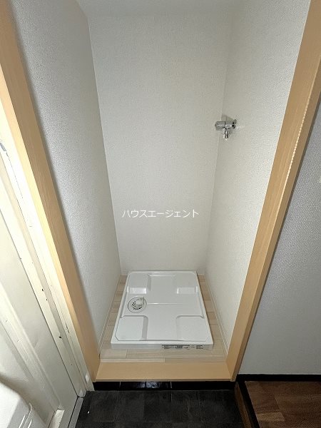 その他　有難い室内洗濯機置場です。