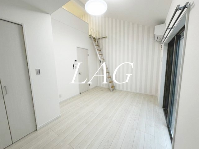 居室・リビング　洋室のお部屋です。