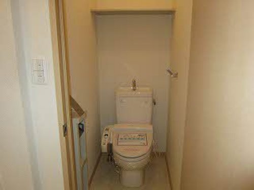 ＪＲ山口線 湯田温泉駅 徒歩16分 2階建 築21年のトイレ写真