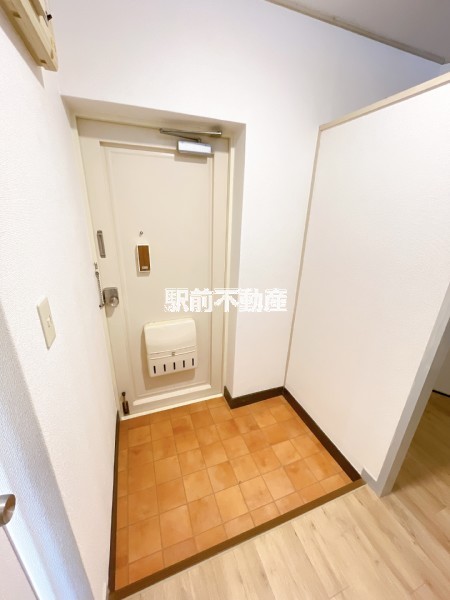 玄関　※写真は同型別室