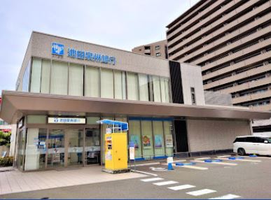 銀行　池田泉州銀行高槻支店（銀行）まで317m
