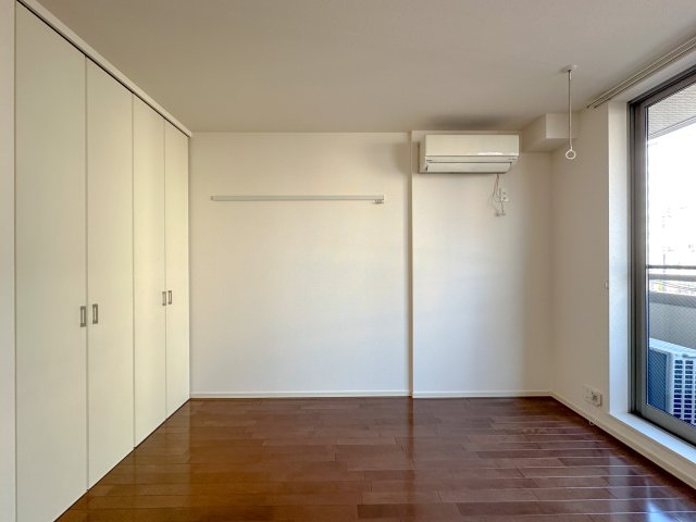 居室・リビング　別タイプのお部屋の写真です