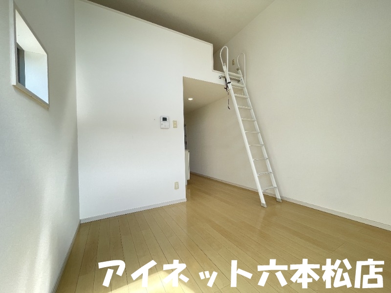 居室・リビング　広々としていいですね。