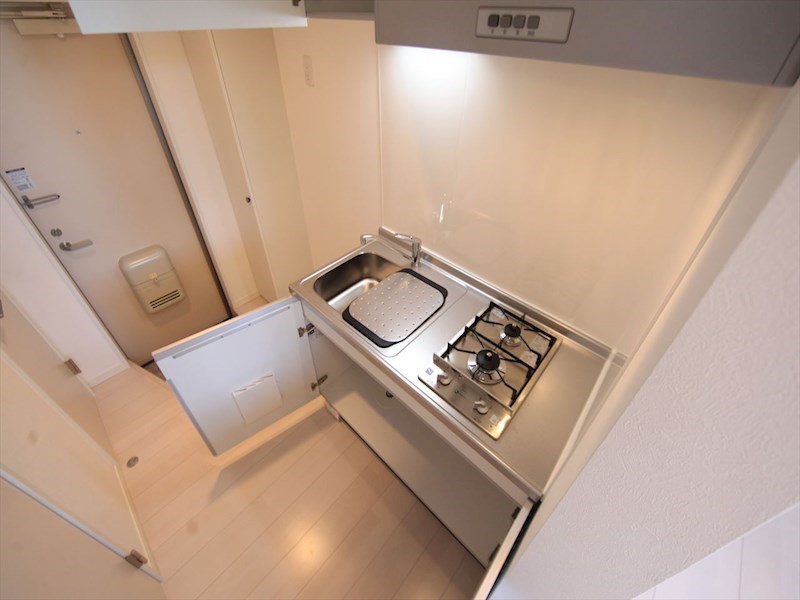 キッチン　システムキッチン（ガス2口コンロ付）　同仕様写真