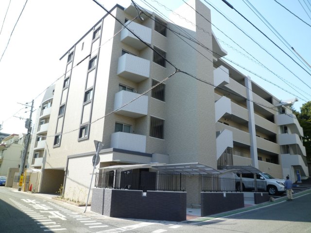 アントレ平尾参道の外観写真