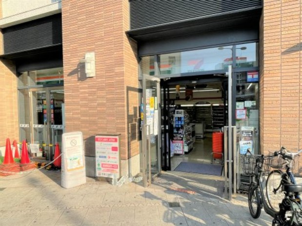 コンビニ　セブンイレブン 中目黒アトラスタワー店（コンビニ）まで435m