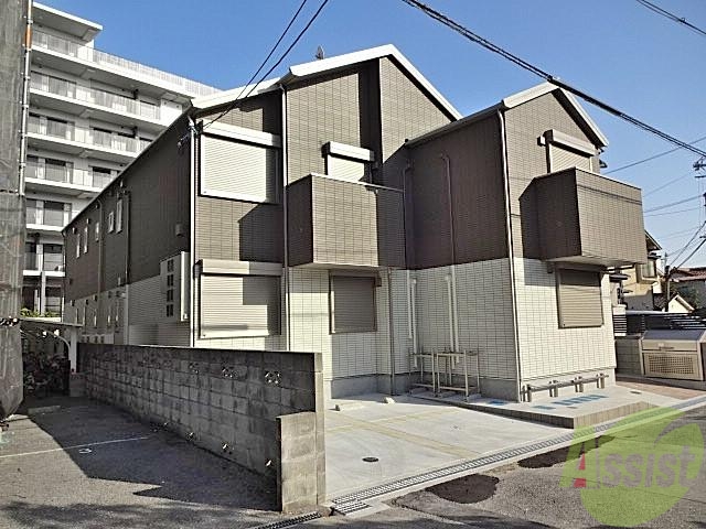 建物外観　豊中市曽根東町「　Ｃｏｍｆｏｒｔ　Ｆｌａｔｓ曽根東町」