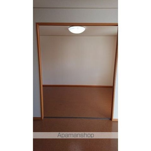 センチュリー澄川Aの居間写真