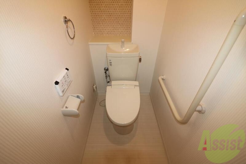 トイレ　ウォシュレット付きトイレです。
