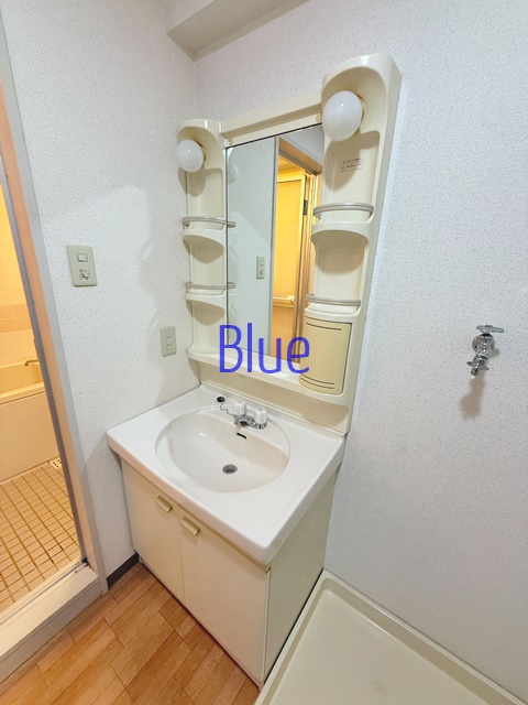 洗面設備　同仕様