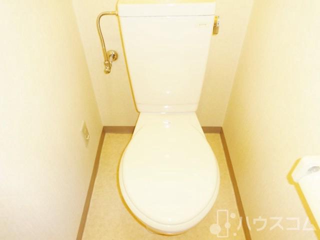 トイレ　温水便座の設置が可能です。