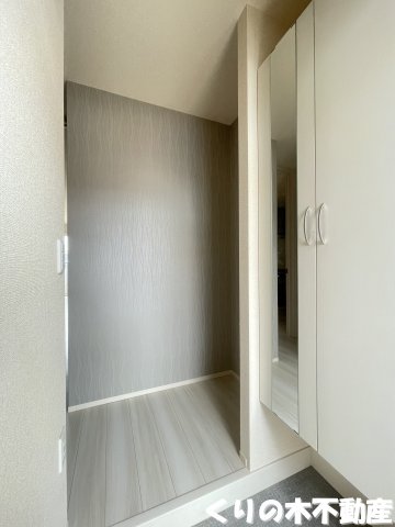 玄関　明るい玄関です