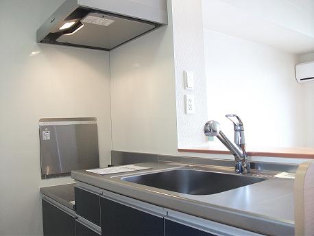 キッチン　同タイプ物件の内観イメージです。